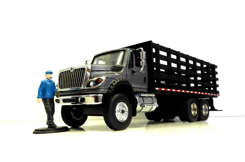 Illustration for article titled Hot Sixty 4th: WorkStar Wednesday